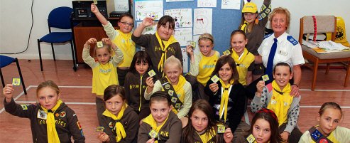 The 1st Corton Brownies and PCSO Sue Kershaw ~ pic contributed